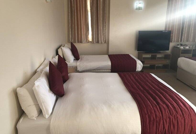 فندق Gatwick Inn