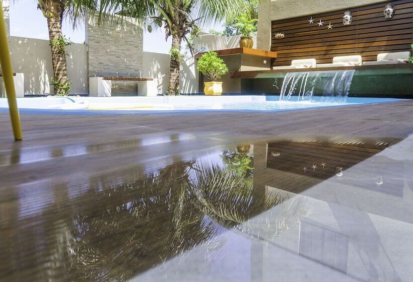 ホテル Holiday Foz