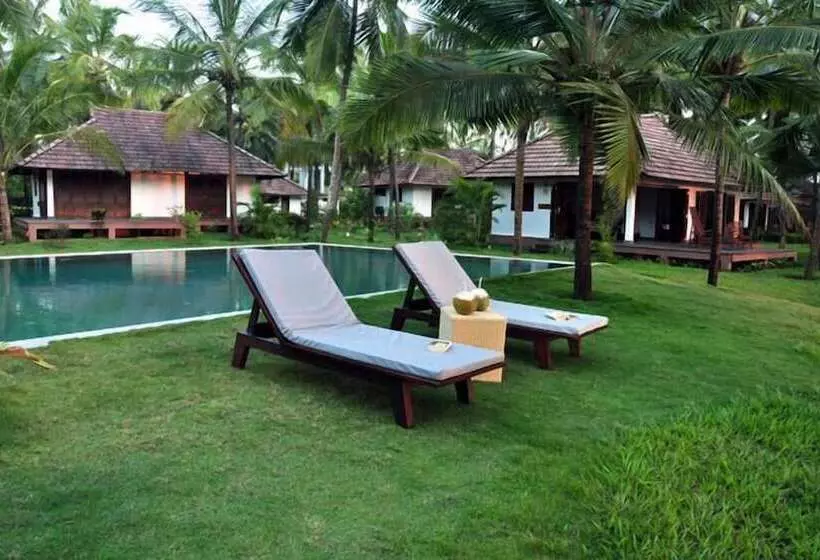 Hotelli Kanan Beach Resort