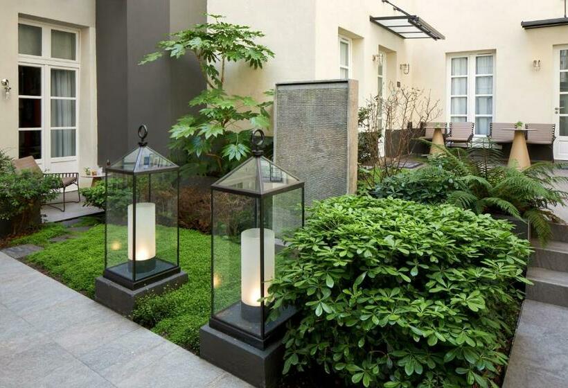 ホテル La Lanterne & Spa By Tim