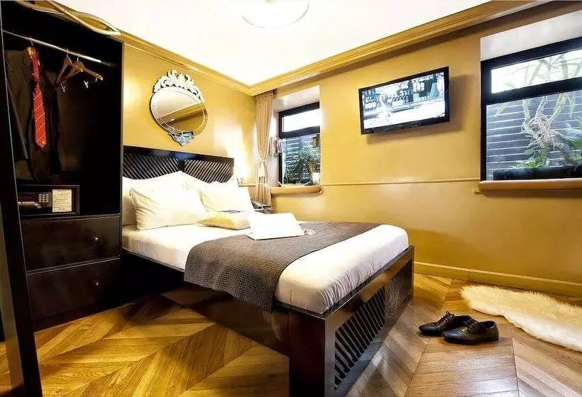 Hotel Montefiore 16  Urban Boutique