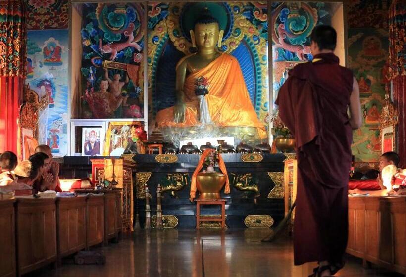 هتل The Pavilions Himalayas The Farm