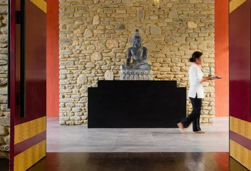 هتل The Pavilions Himalayas The Farm