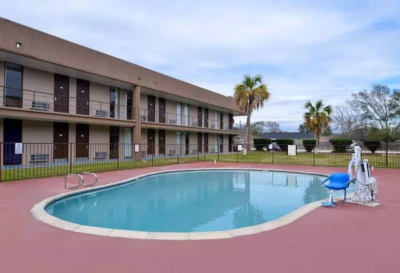 モーテル Airport Inn