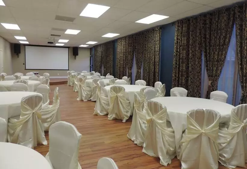 モーテル Airport Inn