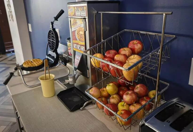 モーテル Airport Inn