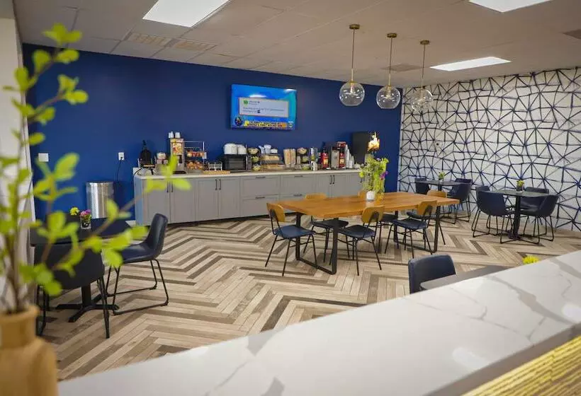 モーテル Airport Inn