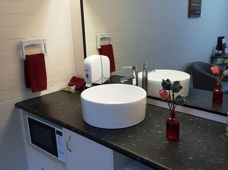 فندق على الطريق Bidgee Motor Inn