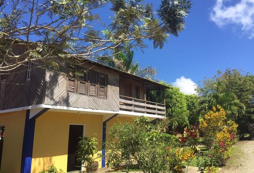 استراحتگاه Los Bohios Campo Anil