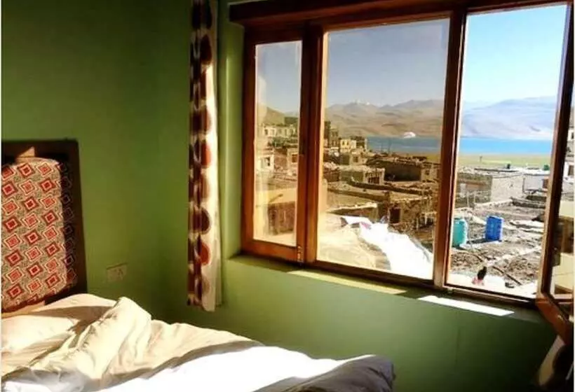 Tih Tsomoriri Hotel Lake View