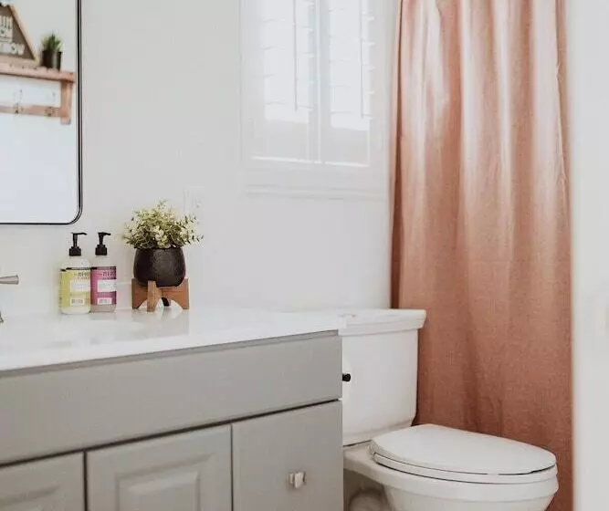 Aamiaismajoitus (B&B) Happy Trails West