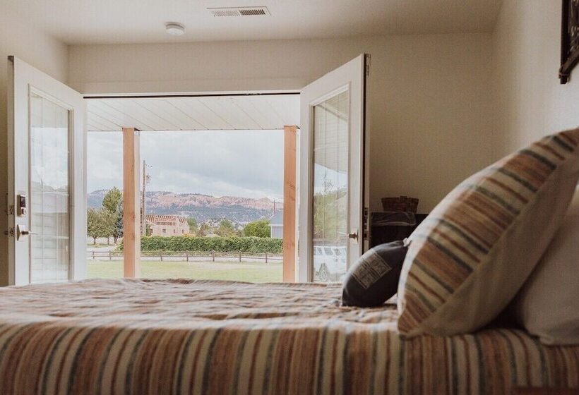 مبيت وإفطار Happy Trails West