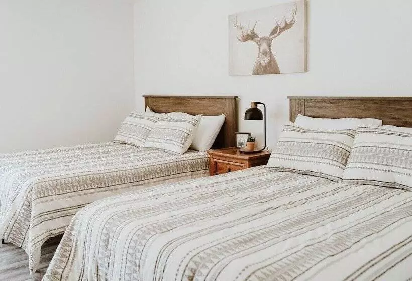 Aamiaismajoitus (B&B) Happy Trails West