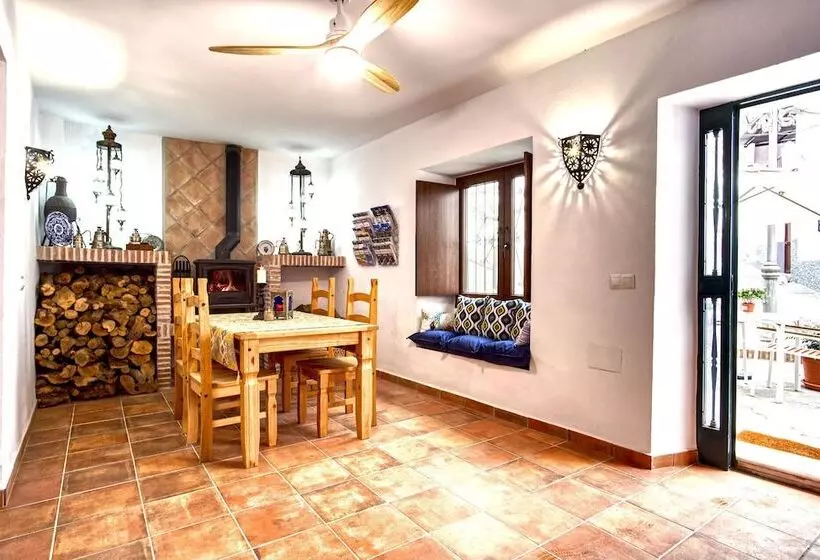 Aamiaismajoitus (B&B) La Vieja Botica