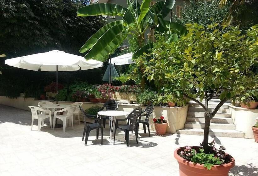 Отель Albergo Ristorante Belsito Fiuggi Nhost