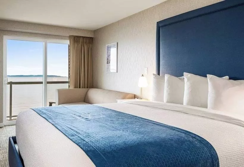 Hotelli Alexandra Inn