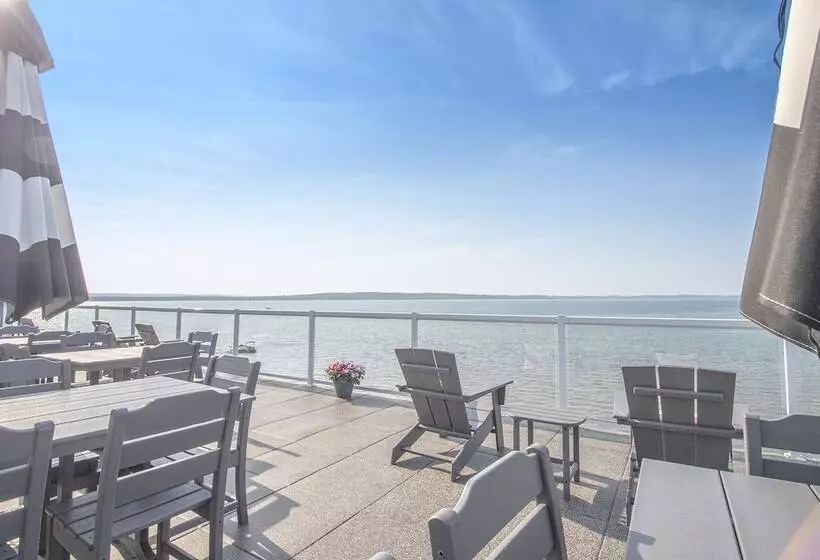 Hotelli Alexandra Inn