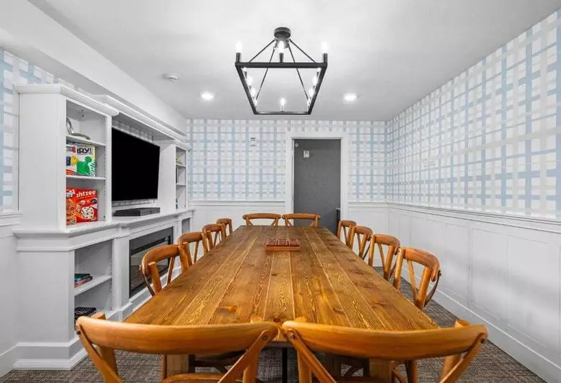 Hotelli Alexandra Inn