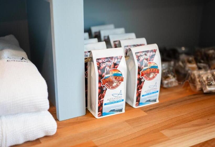 فندق Alexandra Inn