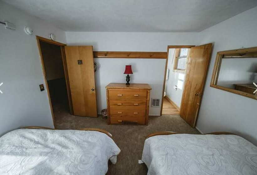 Отель Boulder Lake Lodge