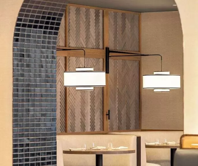 Hotelli Doubletree By Hilton Abilene Downtown Convention Center