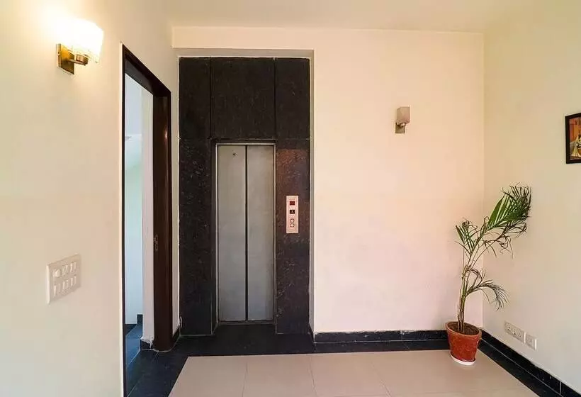 Fabhotel Merriment City