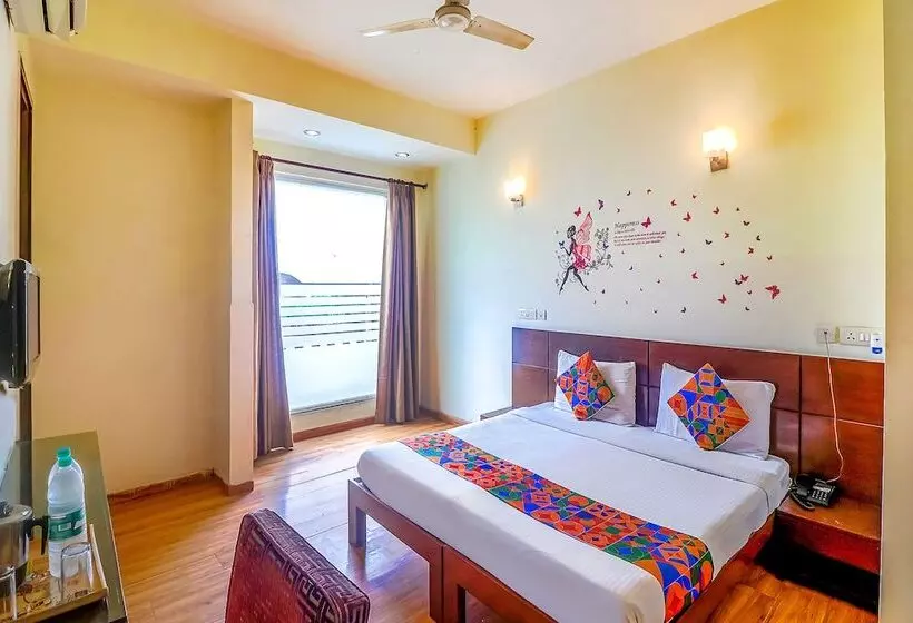 Fabhotel Merriment City