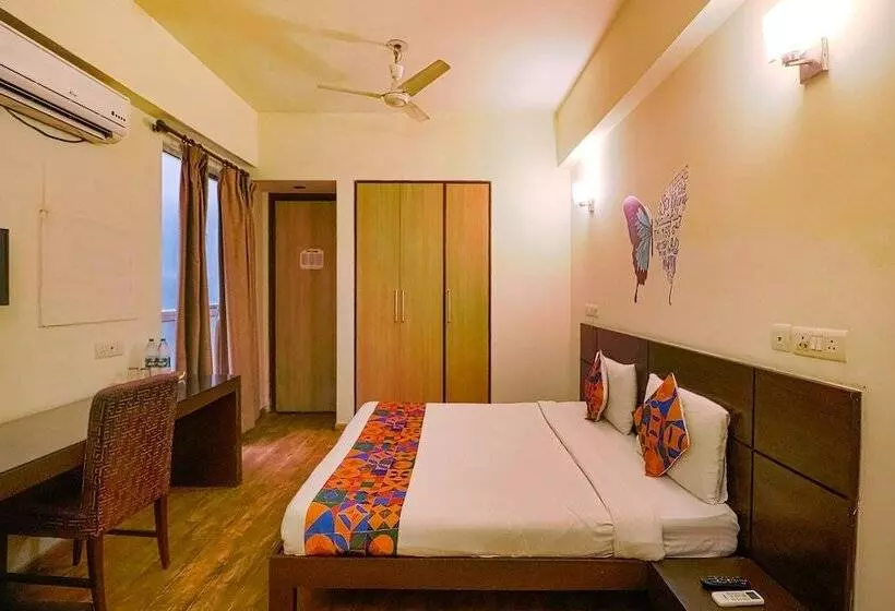 Fabhotel Merriment City