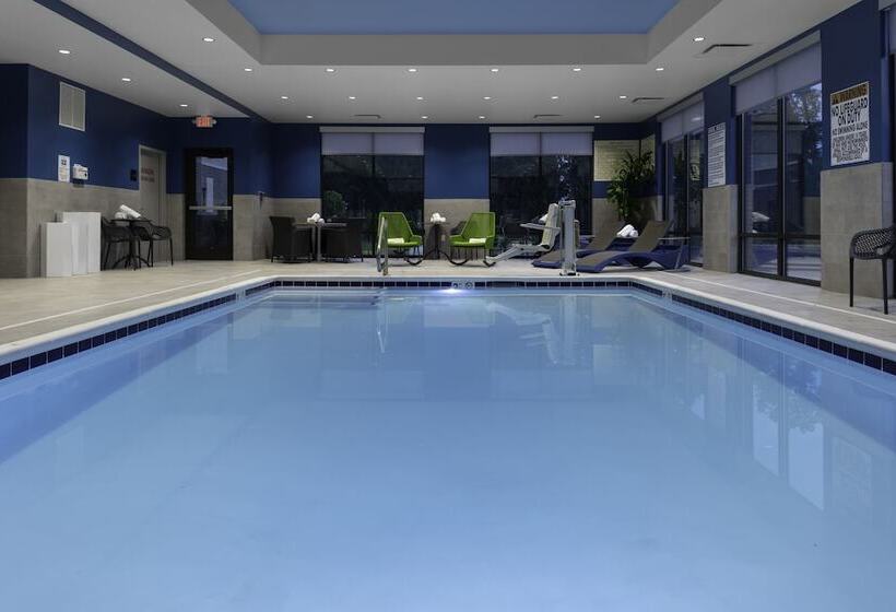 ホテル Hampton Inn & Suites Indianapolis West Speedway