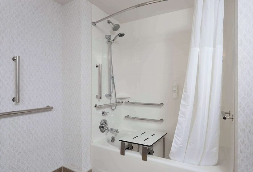 Hotel Hampton Inn & Suites Manistee Waterfront