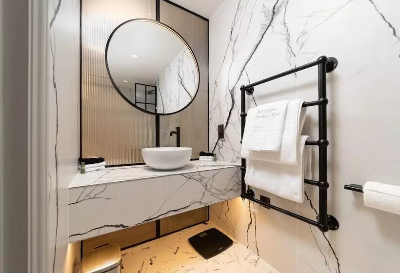 Hotelli No.4 Carlton