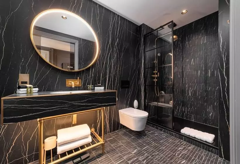 Hotelli No.4 Carlton