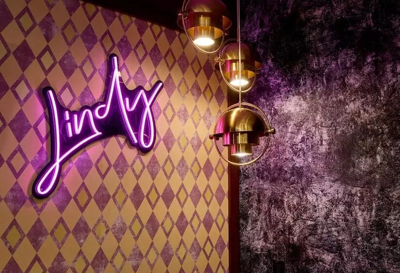 هتل Renaissance New York Harlem