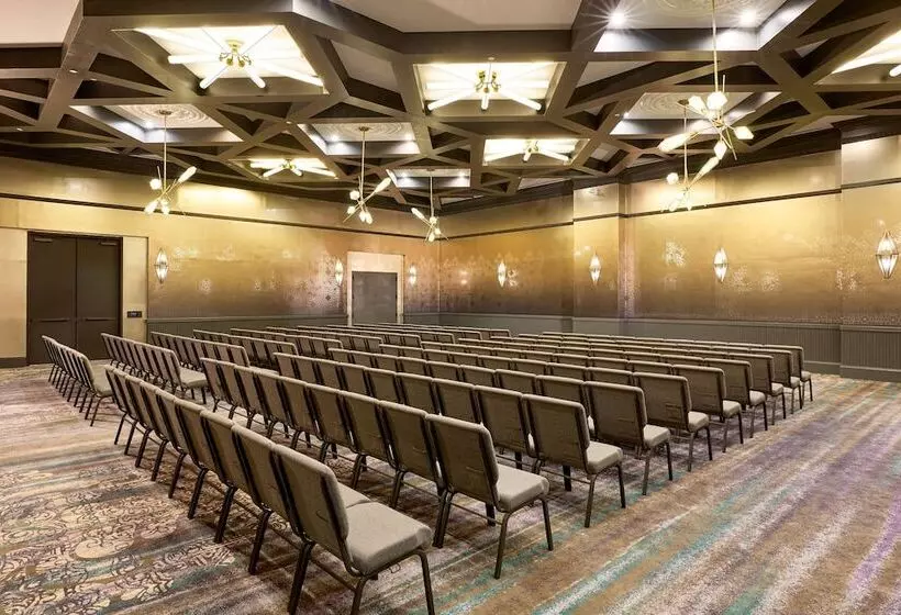 هتل Renaissance New York Harlem