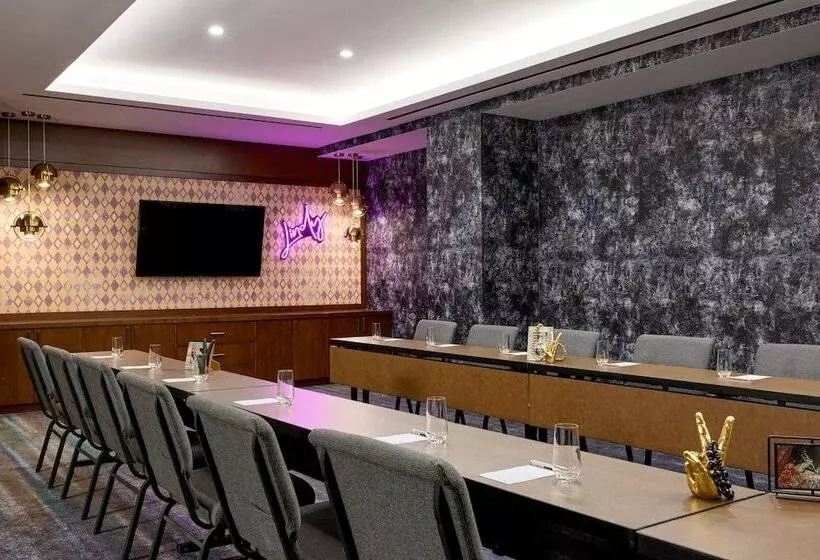 هتل Renaissance New York Harlem