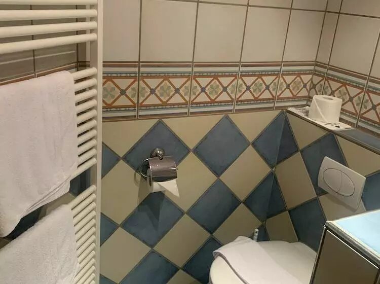 Hotelli Restaurant Maien