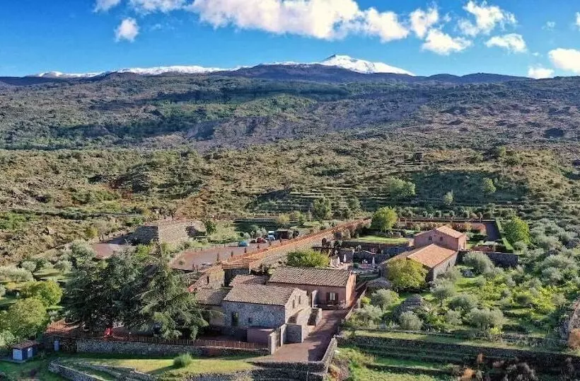هتل روستایی Etna Quota Mille