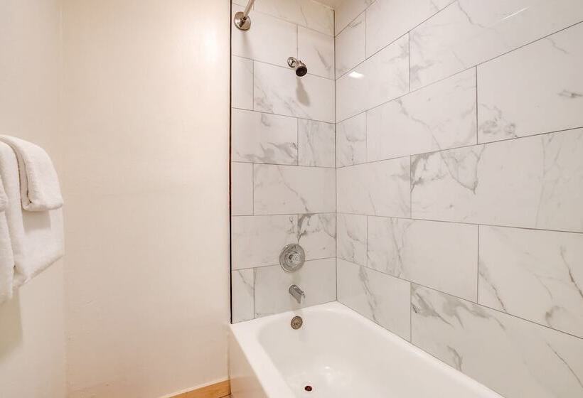 فندق Tahoe Mountain Inn