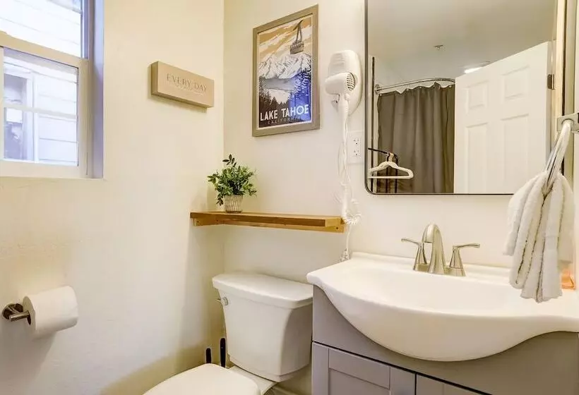 Hotelli Tahoe Mountain Inn