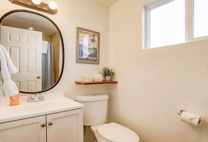 Hotelli Tahoe Mountain Inn