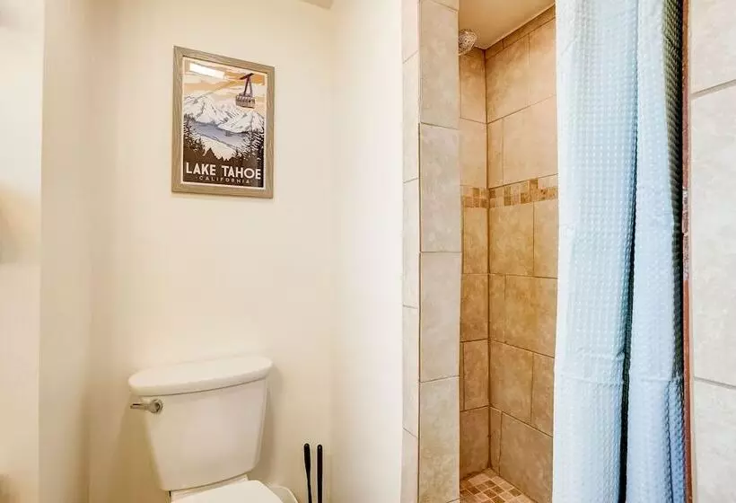 Hotelli Tahoe Mountain Inn