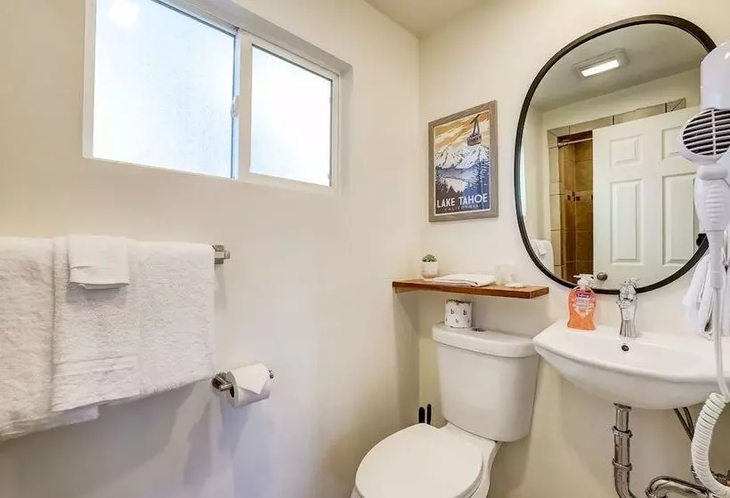 Hotelli Tahoe Mountain Inn