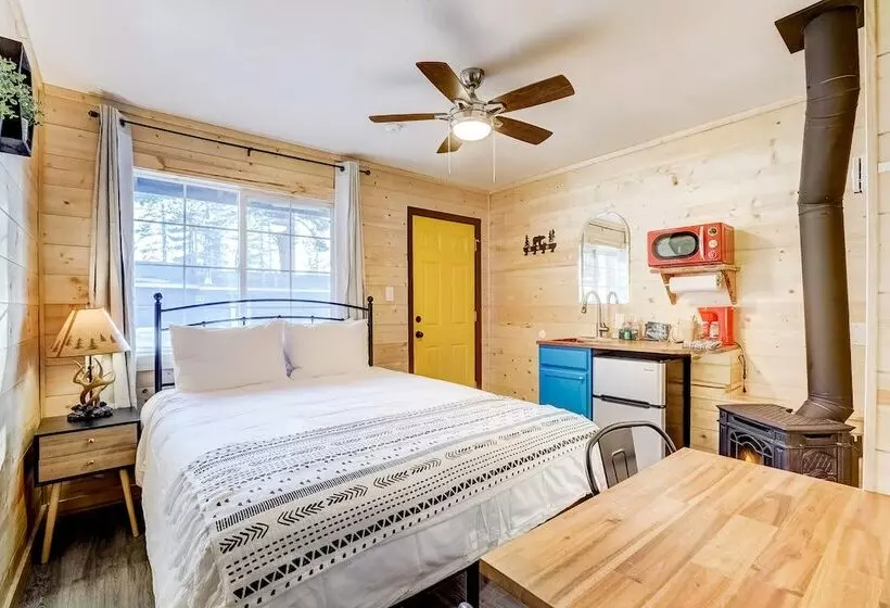 Hotelli Tahoe Mountain Inn