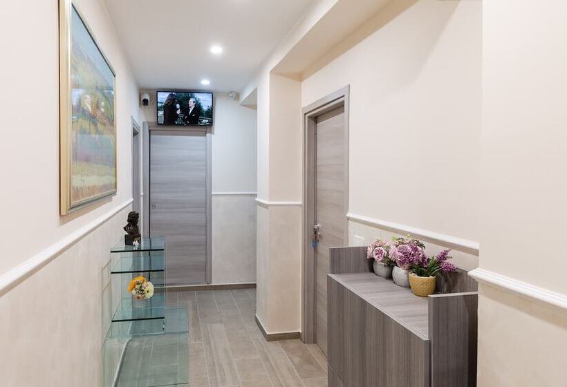 פנסיון Affittacamere Alessia