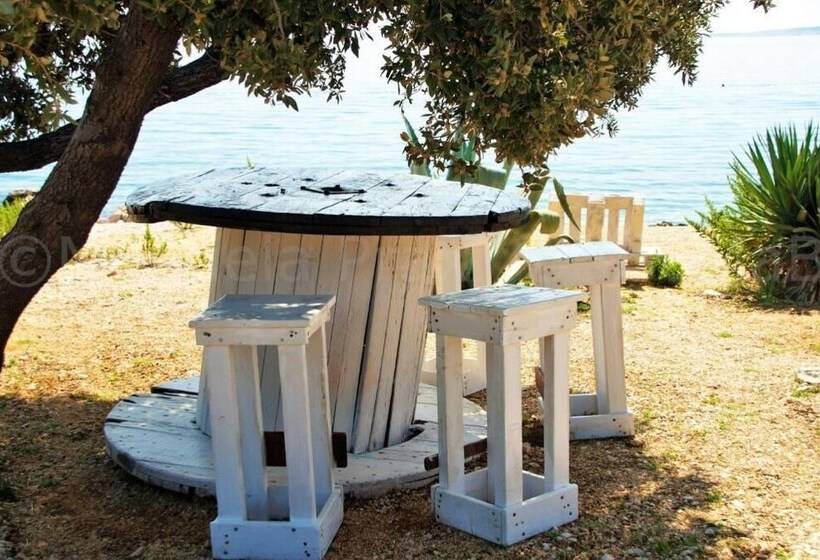 پانسیون Olive House