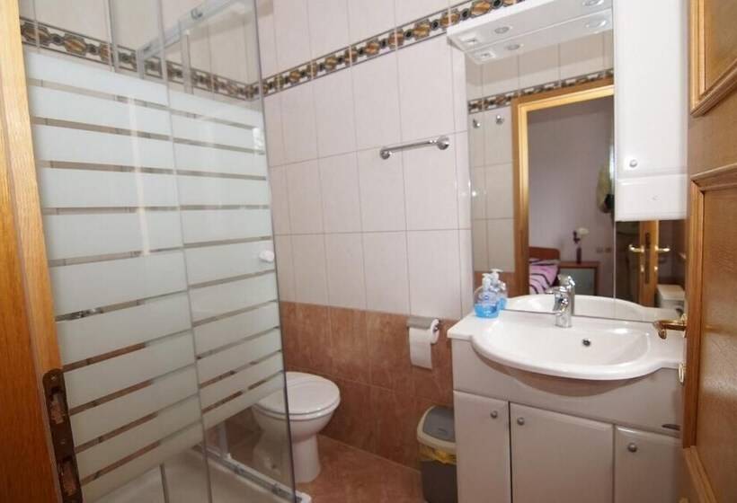 پانسیون Olive House