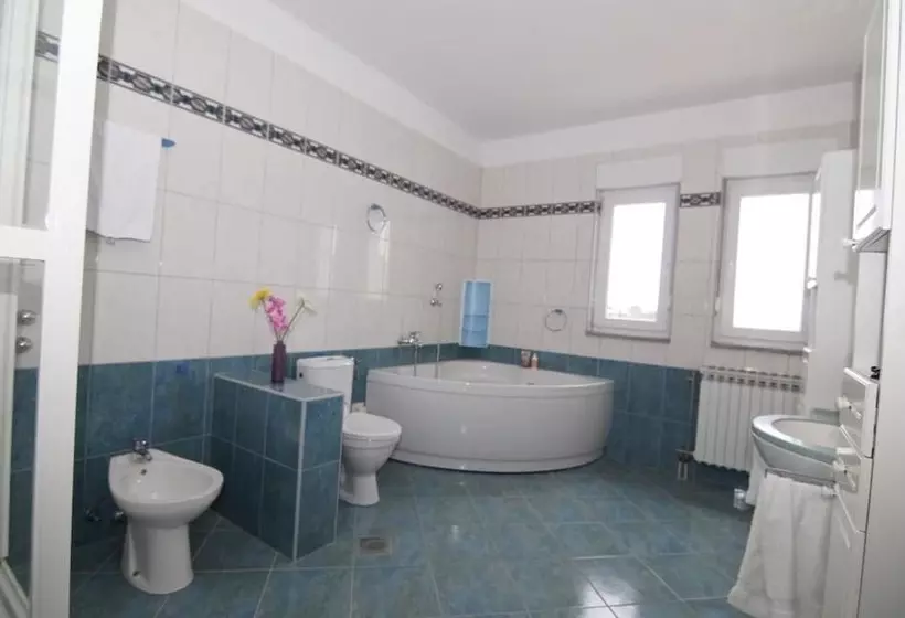 پانسیون Olive House