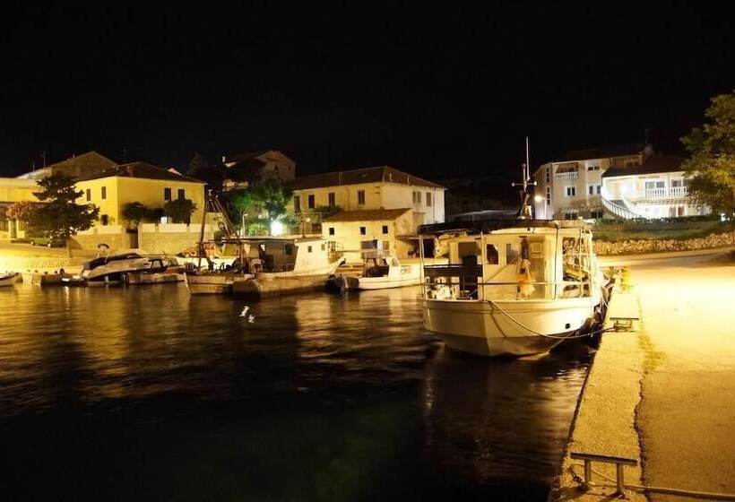 پانسیون Olive House