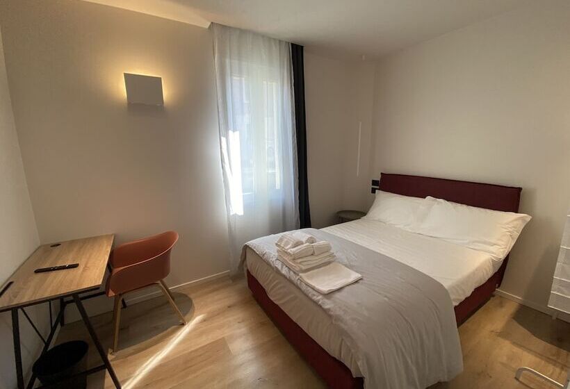 Prato Della Valle Apartments