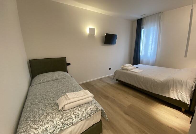 Prato Della Valle Apartments